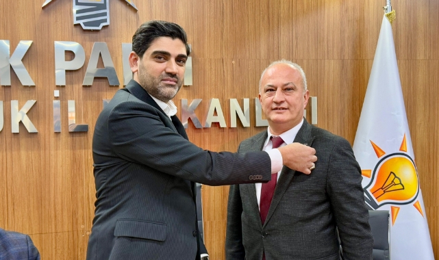 Yeniden Refah'tan istifa edip AK Parti'ye geçti