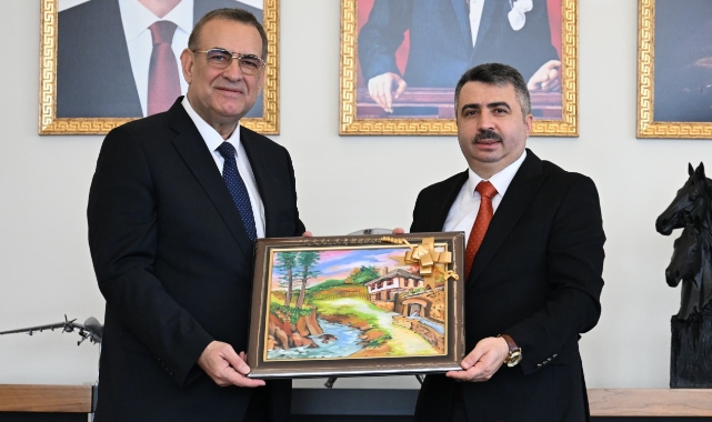 Yıldırım Belediye Başkanı Yılmaz Hak ve Özgürlükler heyetini ağırladı