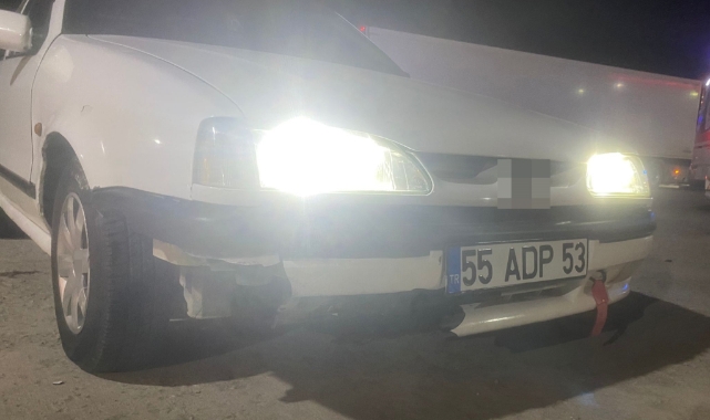 Yoldaki tır lastiği kazaya neden oldu: 6 araçta hasar oluştu