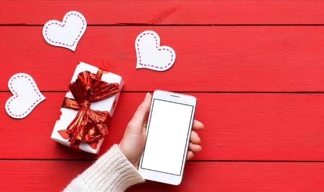 14 Şubat Sevgililer Günü kısa, anlamlı, romantik mesajlar!