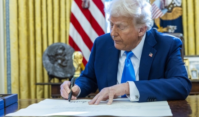 ABD Başkanı Trump'tan İran'a "maksimum baskı" kararnamesi