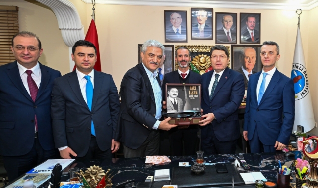 Adalet Bakanı Tunç, Çerikli Beldesi'ni ziyaret etti