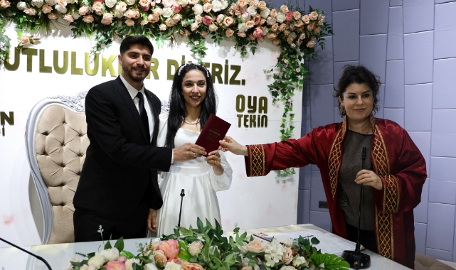 Adana'da nikah salonlarında 14 Şubat yoğunluğu