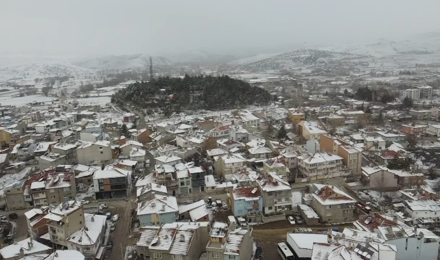Afyonkarahisar’da kar yağışı etkili oldu