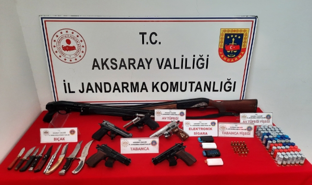 Aksaray'da kaçak silah operasyonu: 9 gözaltı