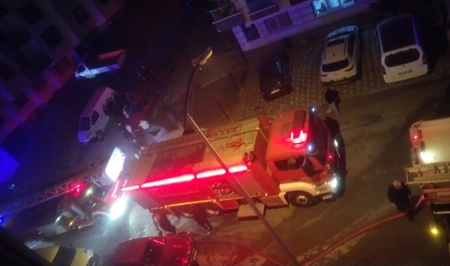 Ankara'da 5 katlı binada korkutan yangın