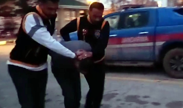 Arkadaşını bıçaklayarak öldüren şüpheli yakalandı