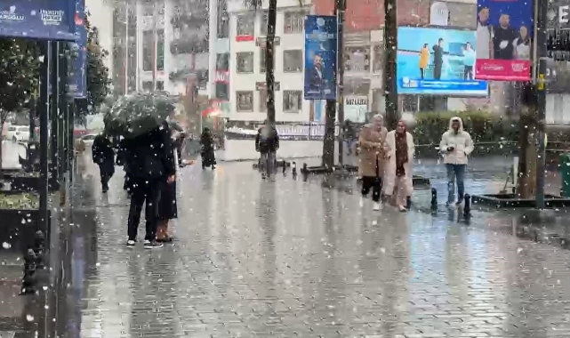 Arnavutköy’de kar yağışı tekrar başladı