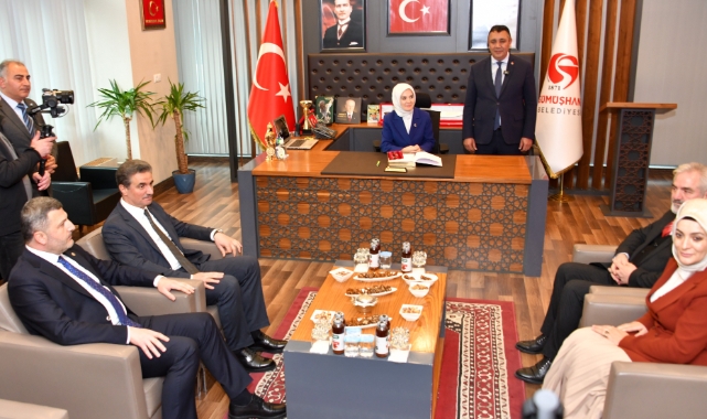 Bakan Mahinur Özdemir Göktaş Gümüşhane’de ziyaretlerde bulundu