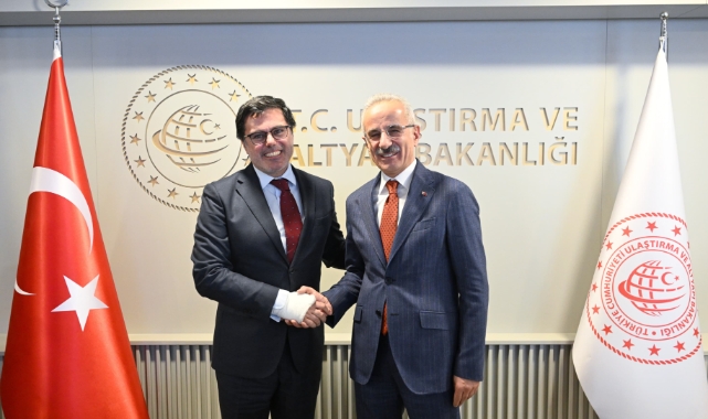 Bakan Uraloğlu Portekiz Parlamentosu Komisyon Başkanı Santos'u ağırladı