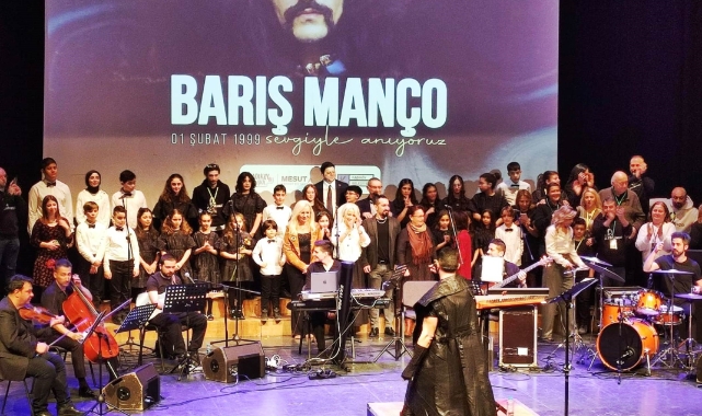 Barış Manço ölüm yıldönümünde şarkılarla anıldı