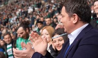 Başkan Aydın Bursaspor'un bugünkü maçını öğrencilerle izledi