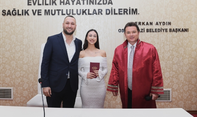 Başkan Aydın'dan 'Sevgililer Günü' sürprizi