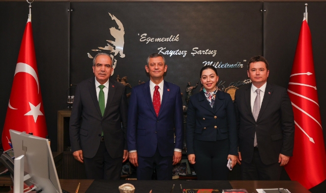 Başkan Erkan Aydın CHP Lideri Özgür Özel ile görüştü