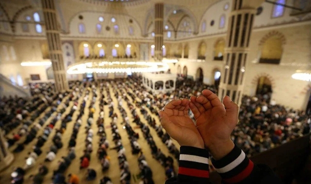 Berat Kandili akşam ezanı kaçta? Bursa, İstanbul ve Ankara iftar vakti...