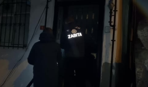 Beyoğlu'nda istinat duvarı çöktü!