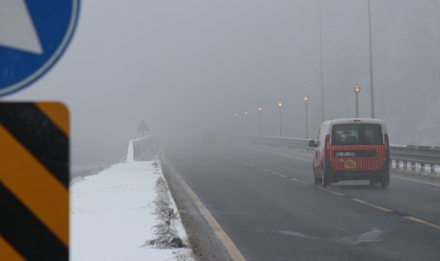 Bolu Dağı'nda sis görüş mesafesini düşürdü