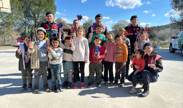 Bozdoğan’da öğrencilere doğa sevgisi anlatıldı