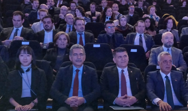 Bursa'da "Deprem Risk Yönetimi ve Ulaşım Altyapısının Güçlendirilmesi" konuları tartışıldı