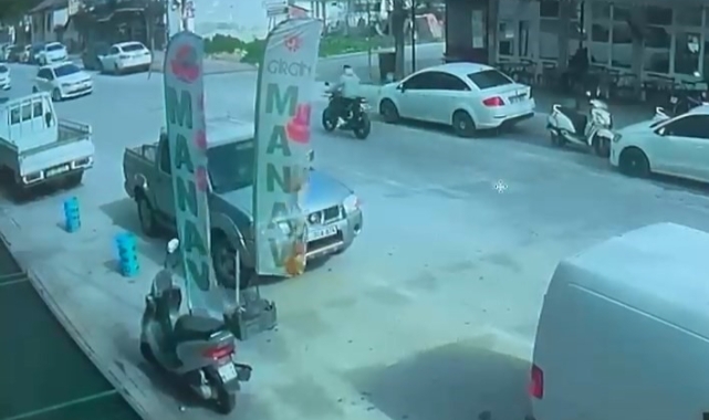 Bursa'da feci kaza! Motosiklet sürücüsü metrelerce sürüklendi