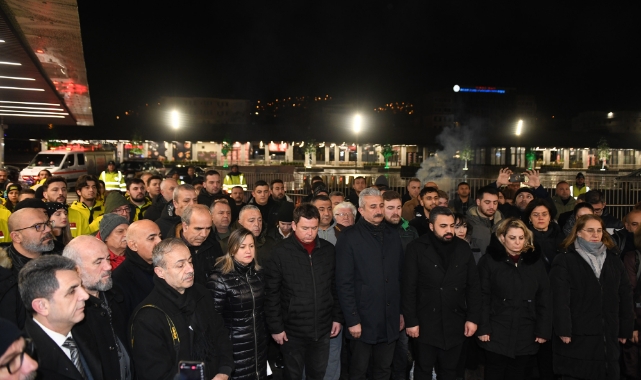 Osmangazi Meydanı'nda depremin 2'nci yıldönümünde anma töreni