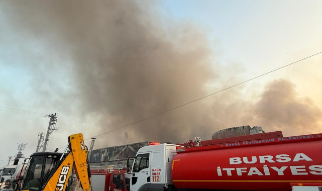 Bursa'da tekstil fabrikasında yangın