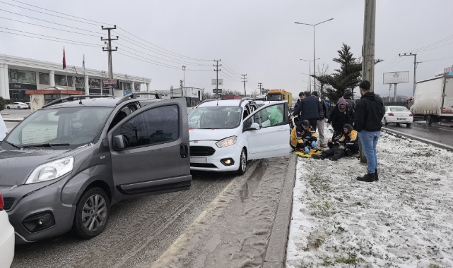 Bursa'da zincirleme kaza! 4 yaralı