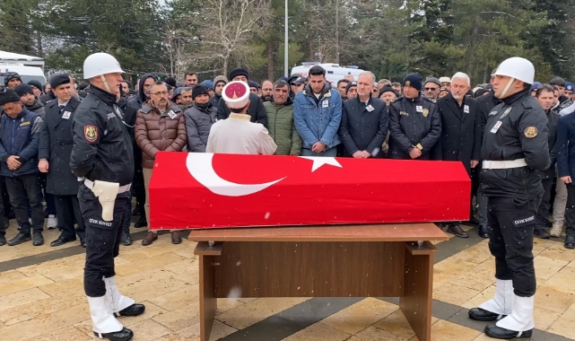 Bursalı polis memuru son yolculuğuna uğurlandı