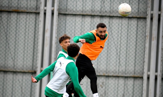 Bursaspor Anadolu Üniversitesi maçının hazırlıklarını sürdürüyor