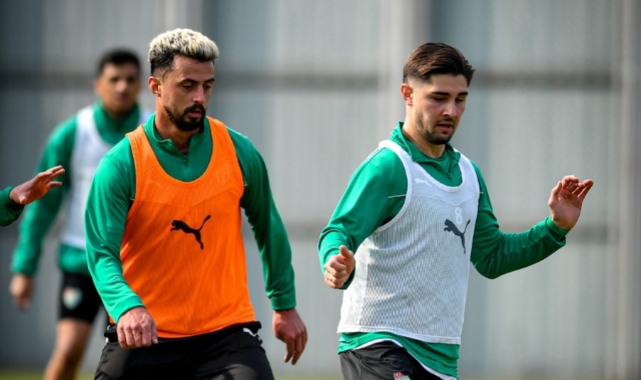 Bursaspor Silifke Belediye Spor maçına kilitlendi