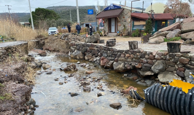 Çanakkale'de köprü çöktü!