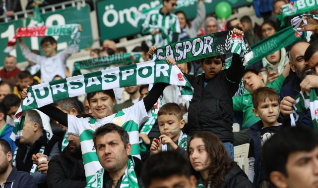 Çocuklar Bursaspor coşkusunu Büyükşehir Belediyesi ile yaşadı