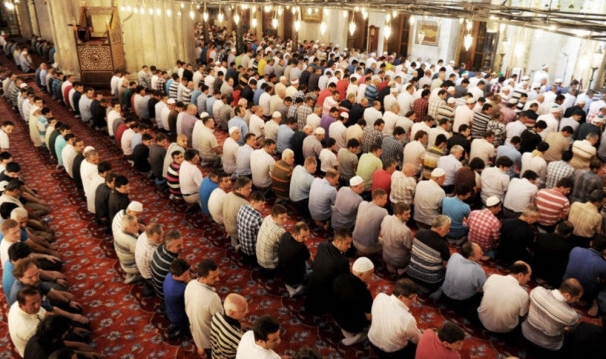 Cuma namazı saat kaçta kılınacak?