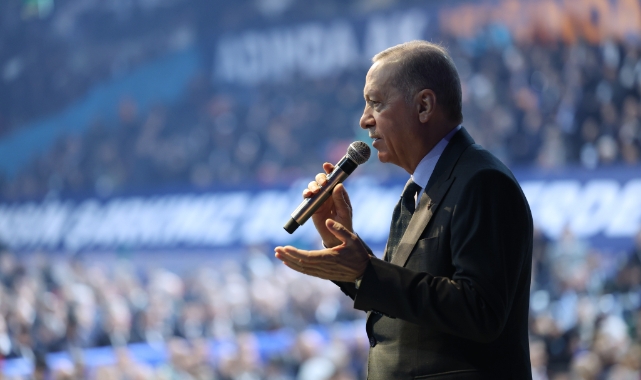 Cumhurbaşkanı Erdoğan'dan kongrede teşekkür konuşması! "Bize durmak, duraksamak yok"