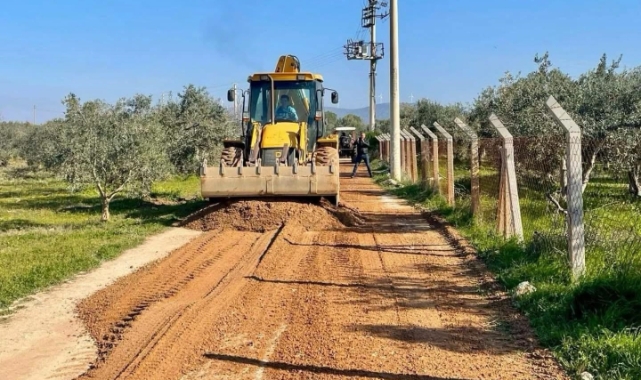 Didim’de yol yapım çalışmaları sürüyor