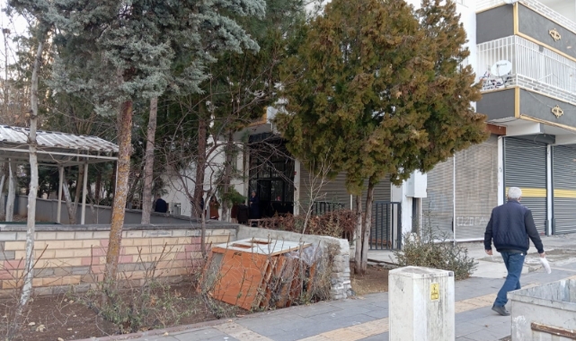 Diyarbakır'da canına kıymaya çalışan kadın ağır yaralandı