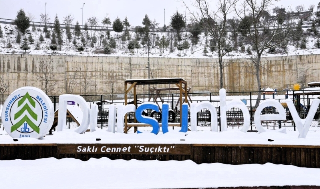 Dursunbey ilçesi beyaza büründü