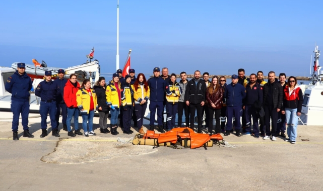 Edirne'de 112 Acil ve Sahil Güvenlik ekiplerinden "tıbbi tahliye eğitimi"