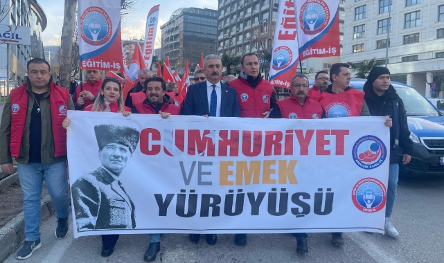Eğitim-İş Bursa'dan Cumhuriyet ve Emek Yürüyüşü