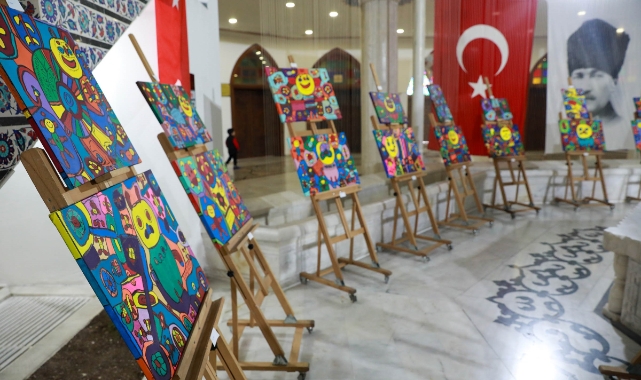 Engel tanımayan resim sergisi