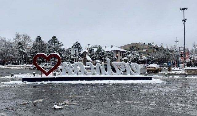 Erzincan’da kar ve tipi etkisini sürdürdü