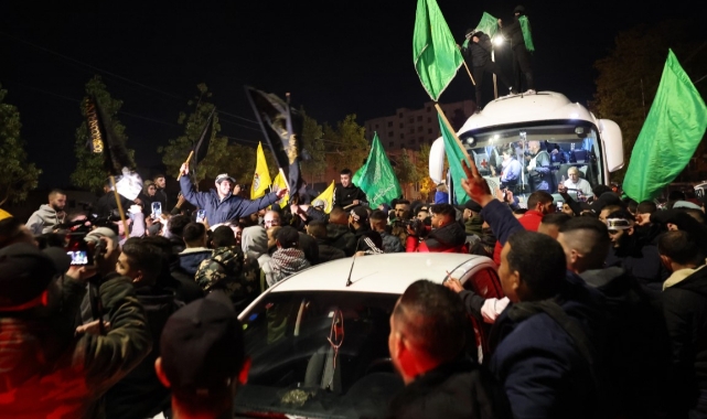 Filistinli mahkumlar özgürlüğüne kavuştu
