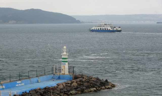 Gökçeada'da feribot seferleri iptal edildi