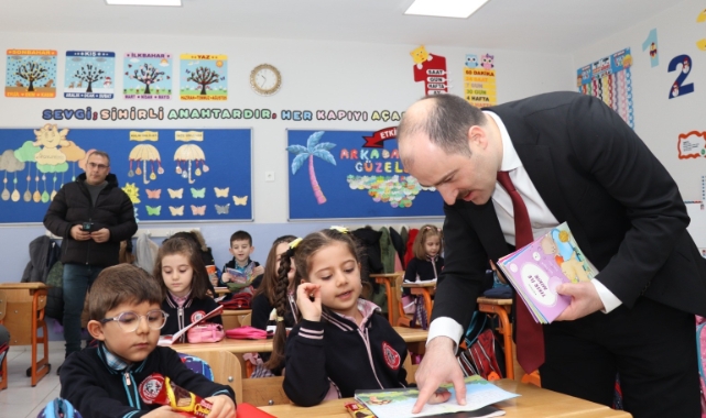 "İlk Kitabın Benden Olsun" diyerek yola çıktılar