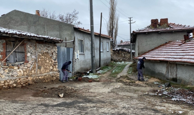 İnönü Belediyesi'nden Esnemez Mahallesi'nde temizlik çalışması