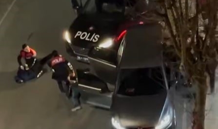 İstanbul'da ehliyetsiz sürücü ortalığı birbirine kattı
