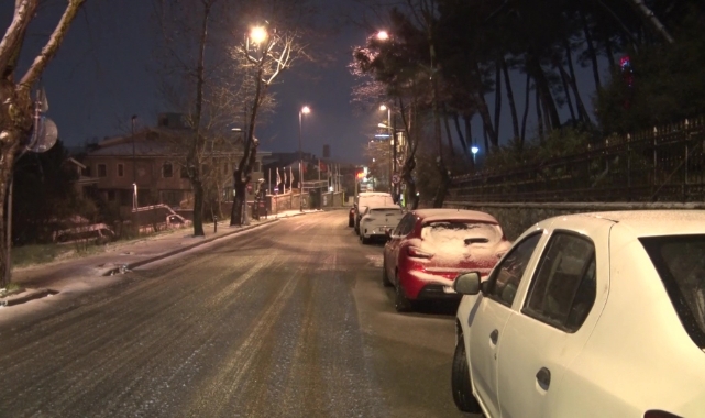 İstanbul'da kar yağışı yeniden başladı