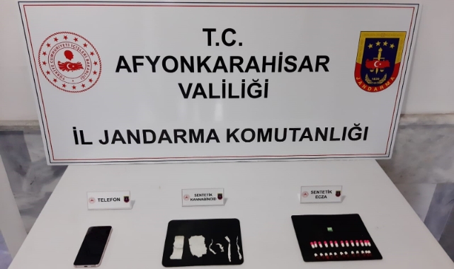 Jandarma zehir tacirini uyuşturucuyu satamadan yakaladı
