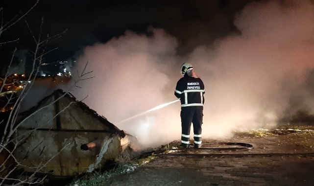 Karabük'te iki katlı ev alevlere teslim oldu
