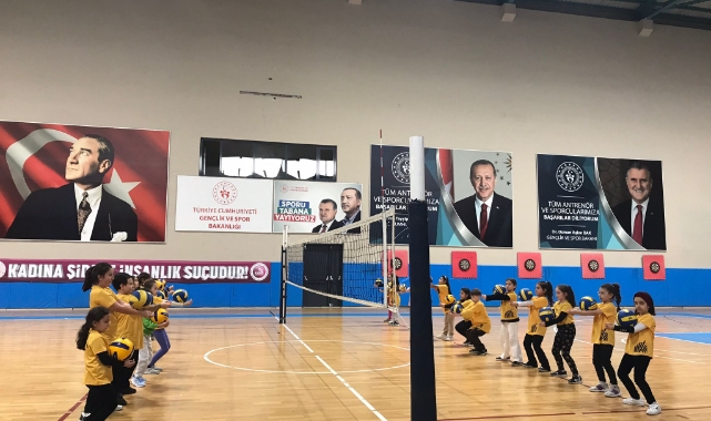 Kış spor okullarında eğitimler devam ediyor